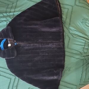 East 5th Elegant Black Women's Cape